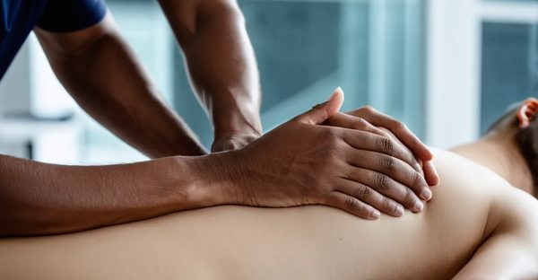 Estimation du salaire kiné 2025 : chiffres et perspectives clés